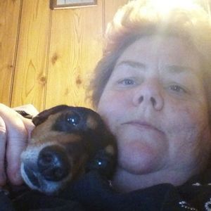 Meet your Posher, Debora